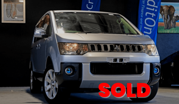 MITSUBISHI DELICA D5 4X4